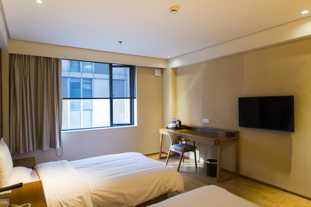 Ji Hotel Panjin Railway Station Exterior photo